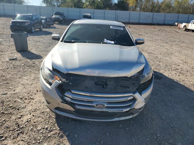 Ford Taurus Limited Image 10