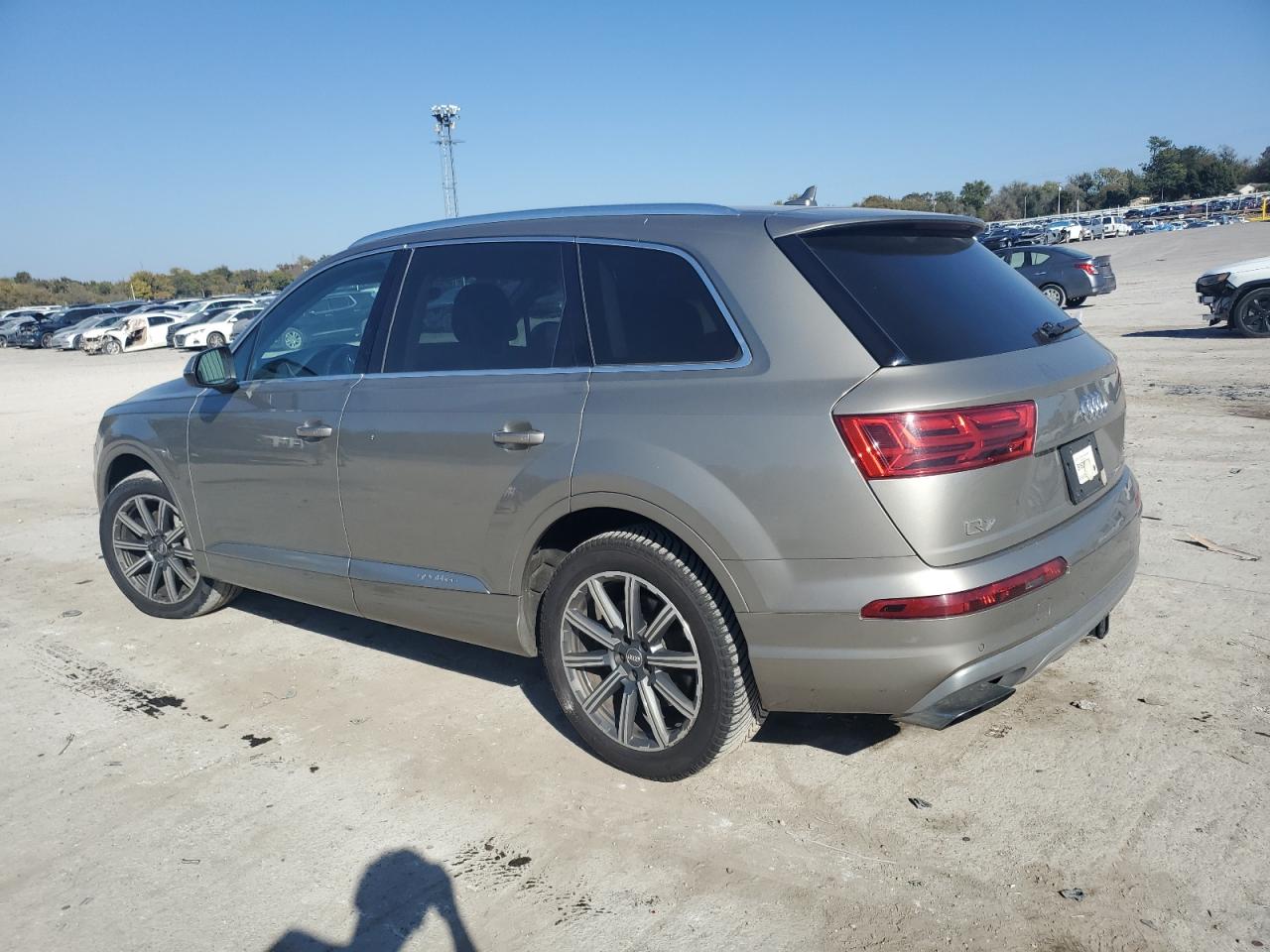 Audi Q7 Premium Plus Image 4