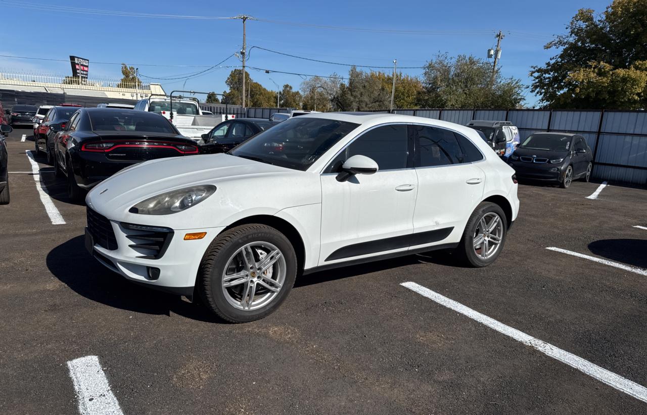 Porsche Macan S Image 13