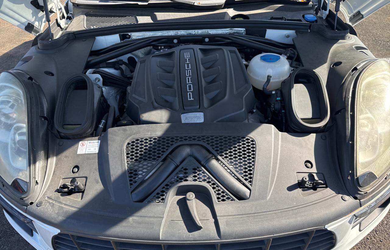 Porsche Macan S Image 4
