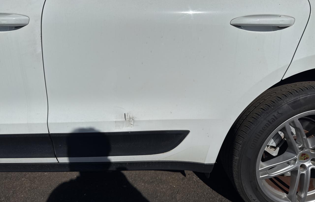 Porsche Macan S Image 8