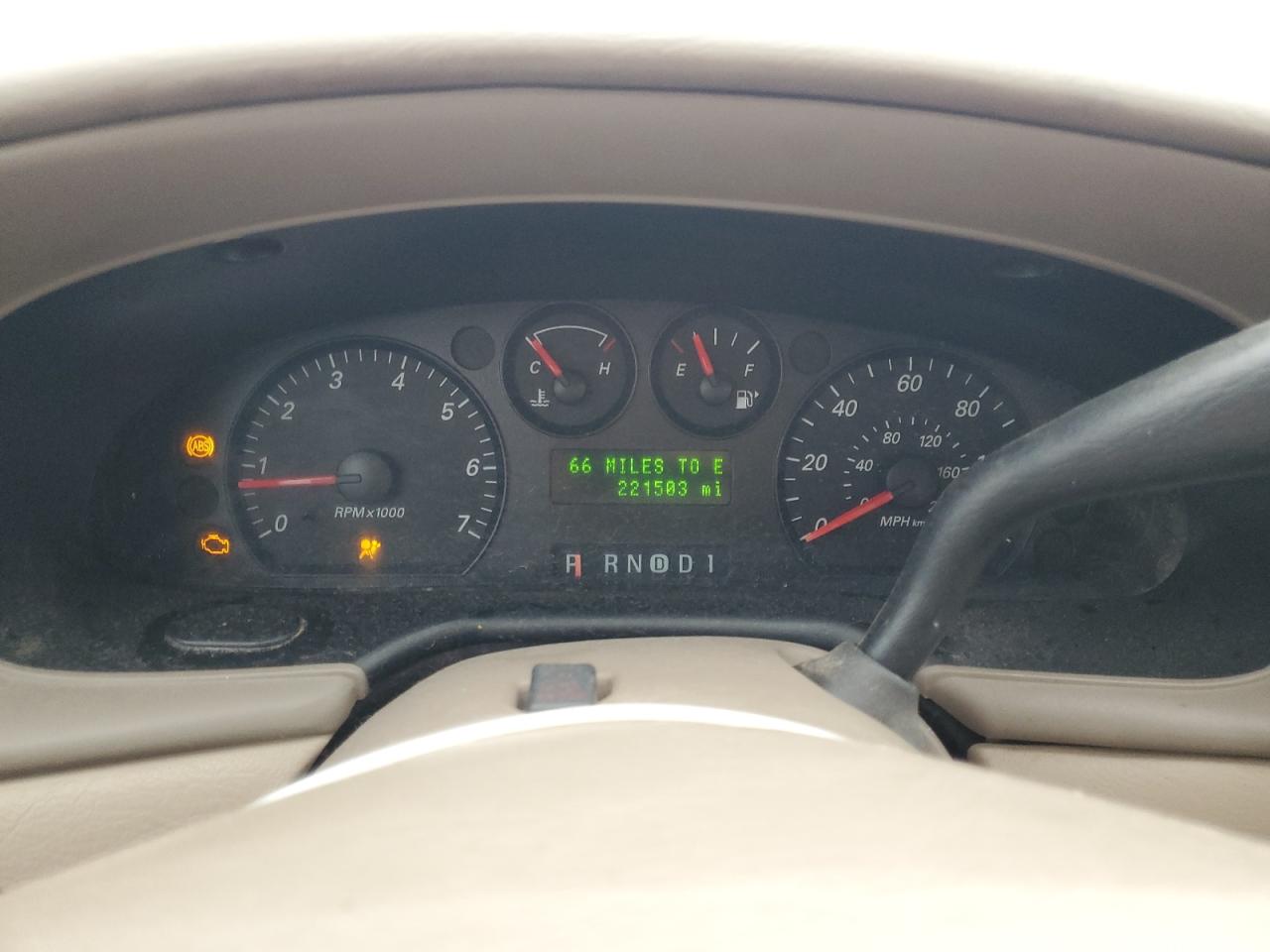 Ford Taurus Se Image 7