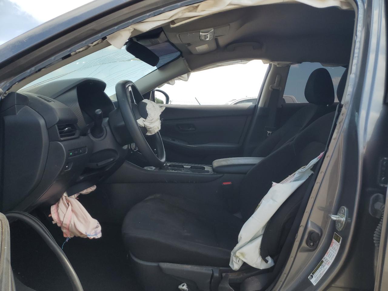 Nissan Sentra S Image 5