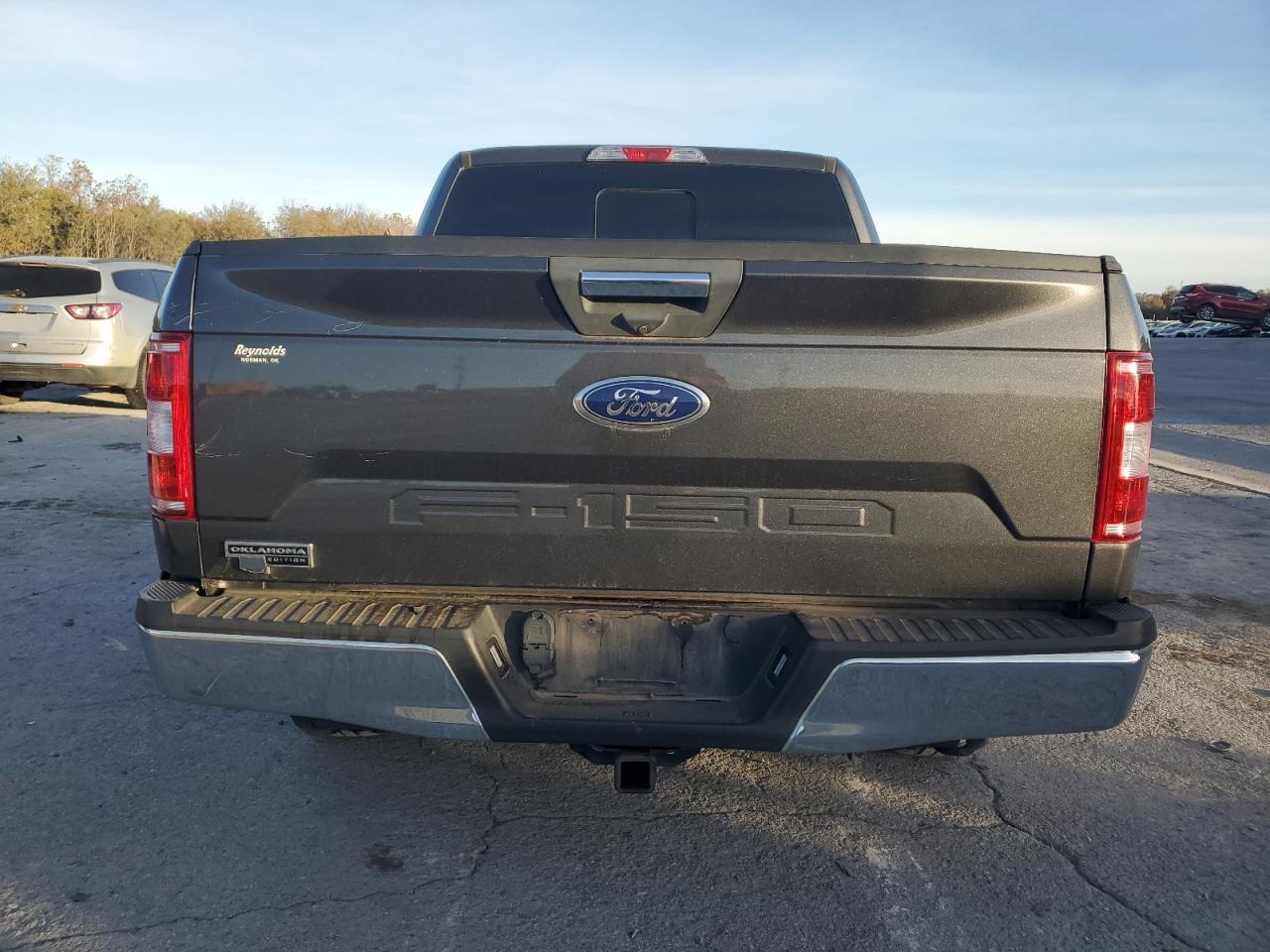 Ford F-150 Supercrew Image 13