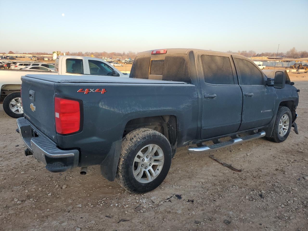 Chevrolet Silverado K1500 Lt Image 3