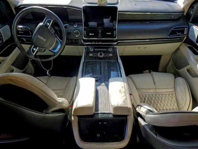 Lincoln Navigator Black Label Image 12