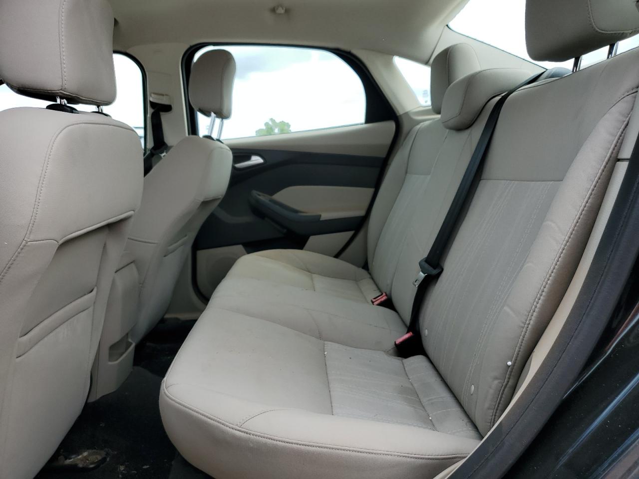 Ford Focus Se Image 11