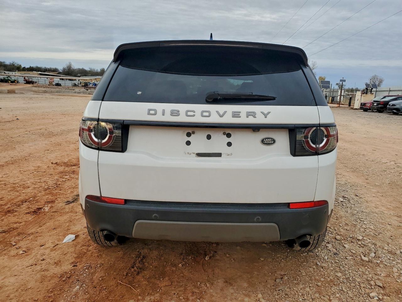 Land Rover Discovery Se Image 11
