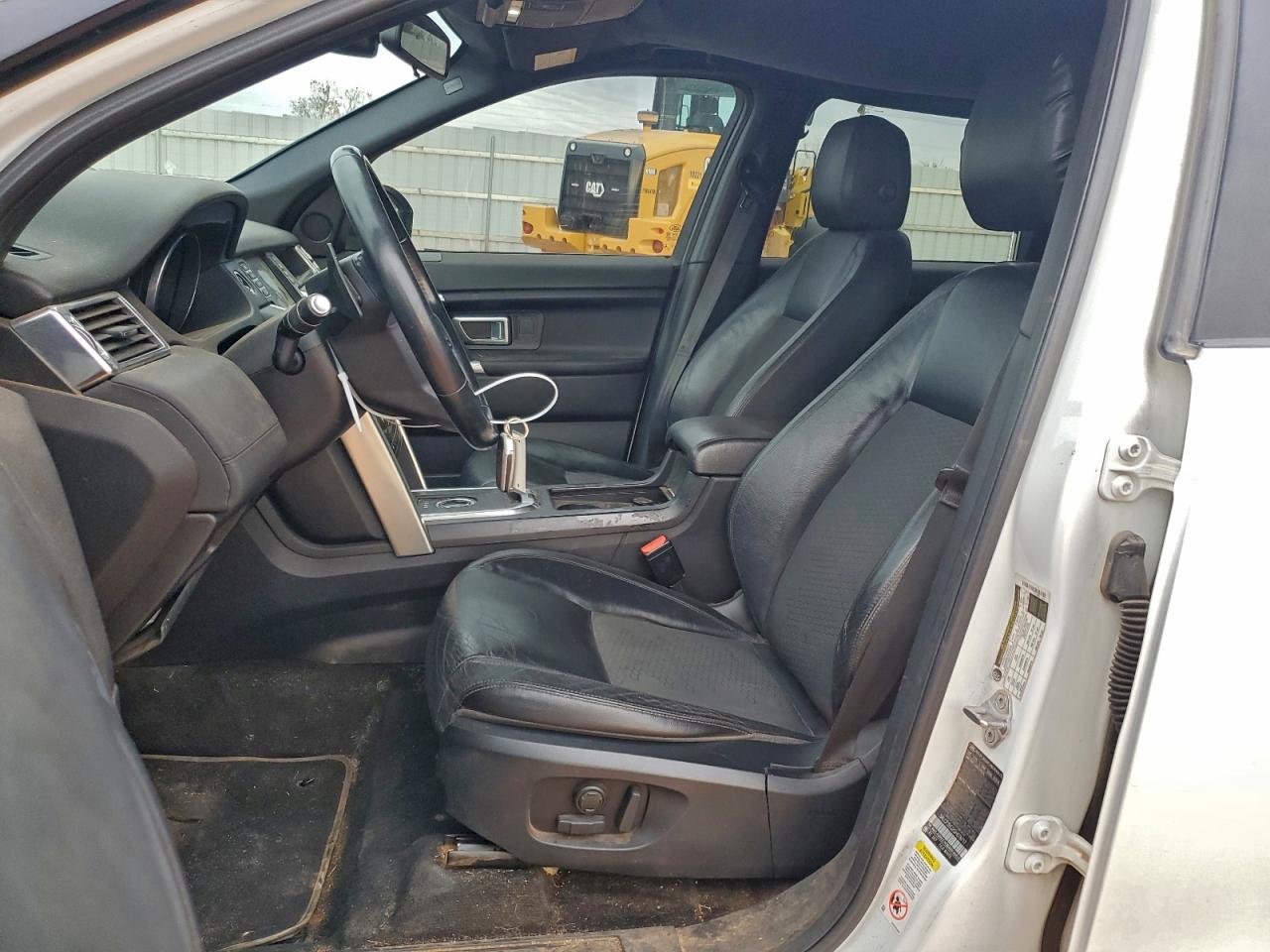 Land Rover Discovery Se Image 4