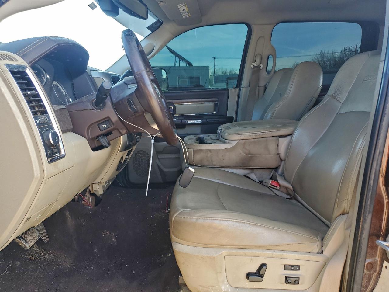 Ram 2500 Laramie Image 4