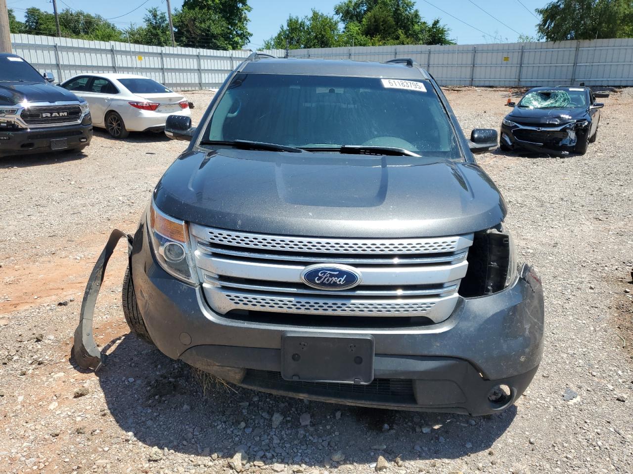 Ford Explorer Xlt Image 8