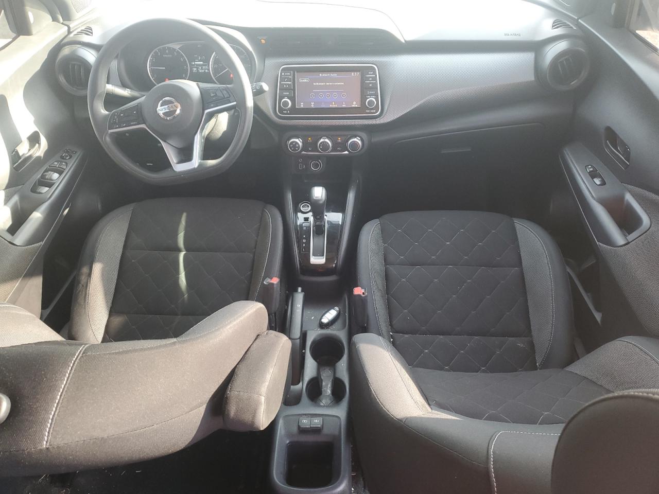 Nissan Kicks S Image 14
