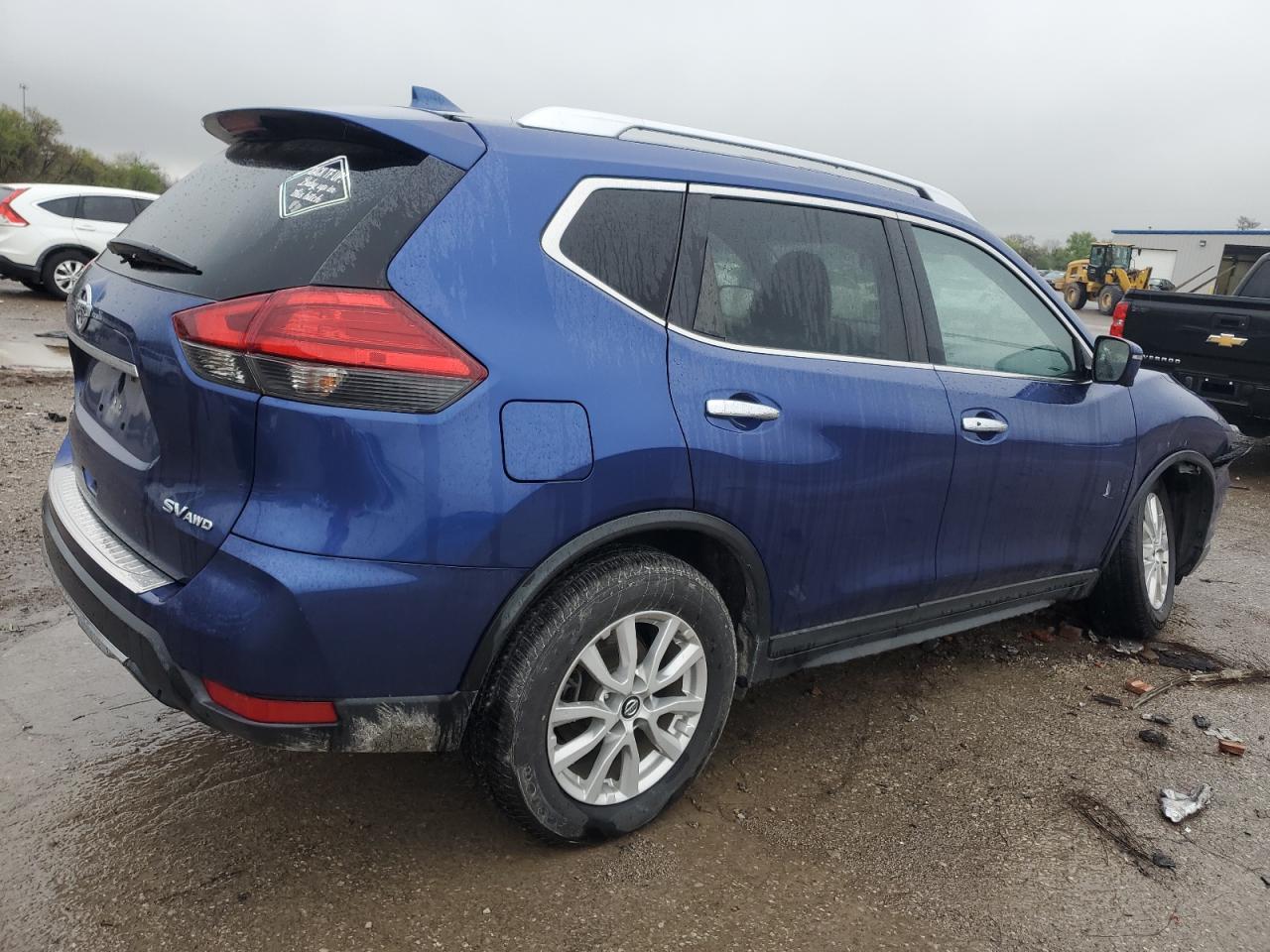 Nissan Rogue S Image 2