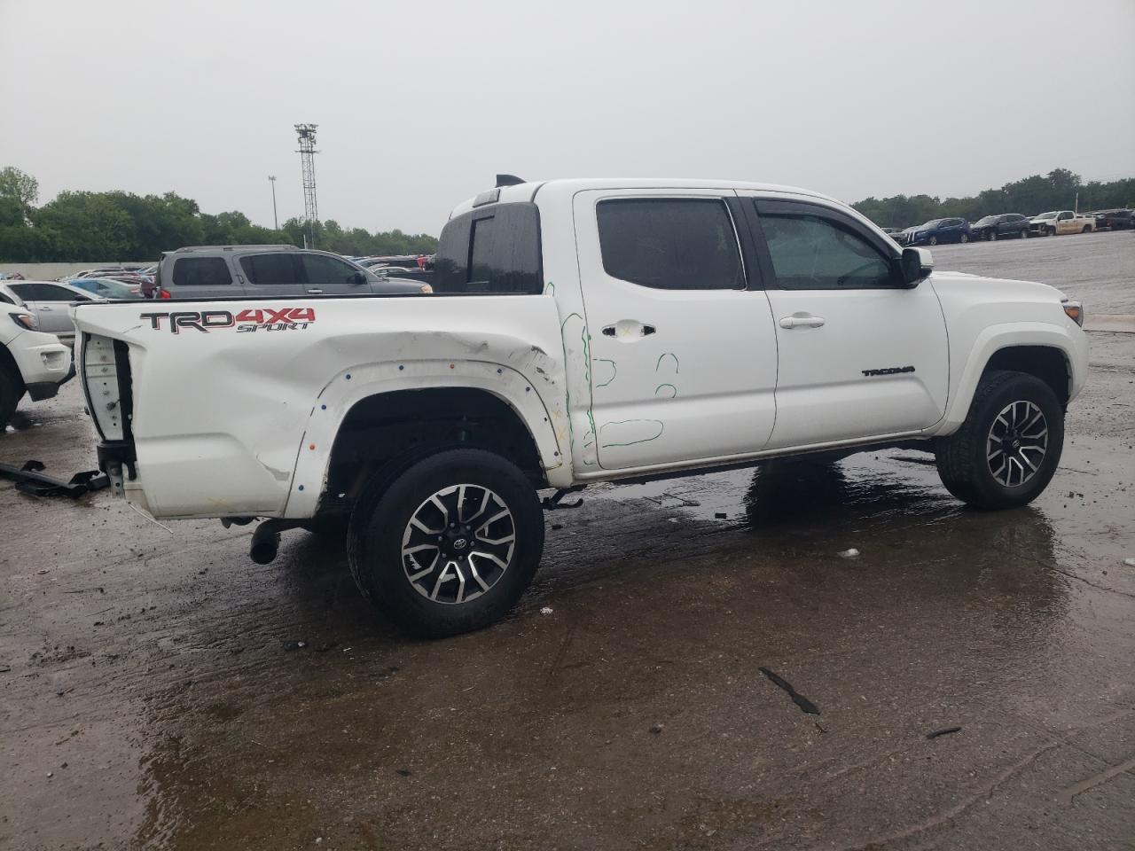 Toyota Tacoma Double Cab Image 5