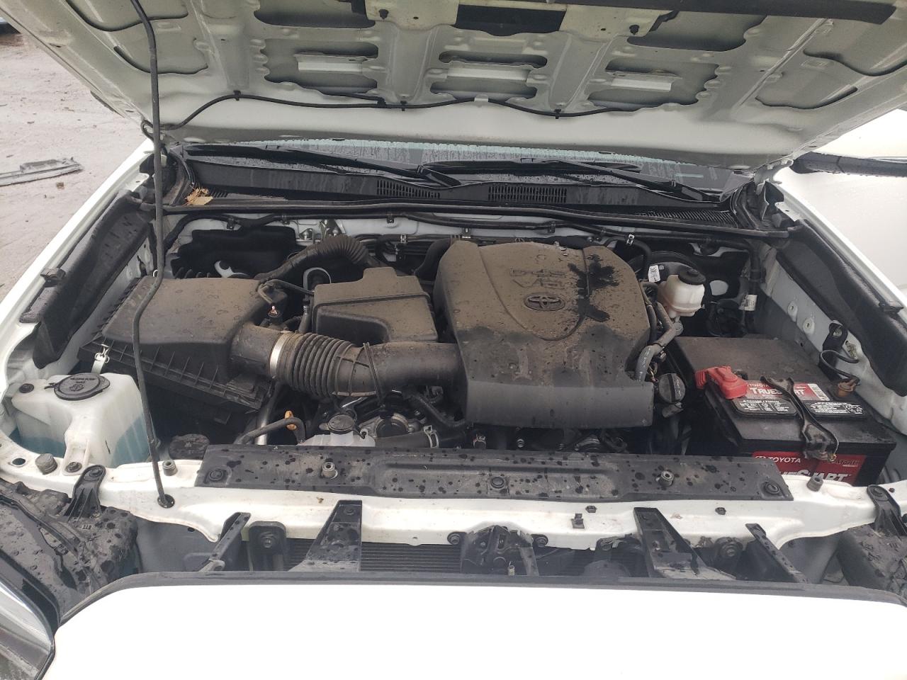 Toyota Tacoma Double Cab Image 10