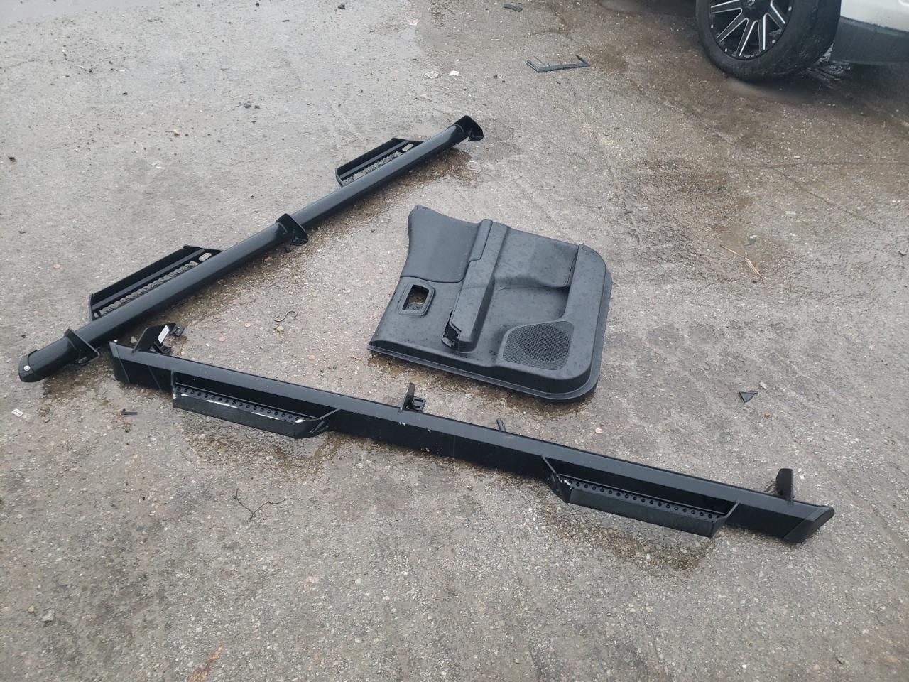 Toyota Tacoma Double Cab Image 13