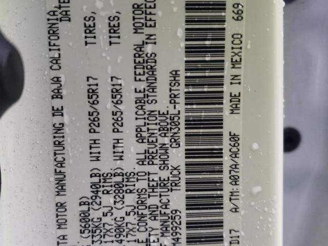 Toyota Tacoma Double Cab Image 4