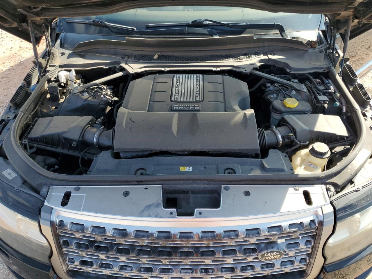 Land Rover Range Rover Supercharged Image 11