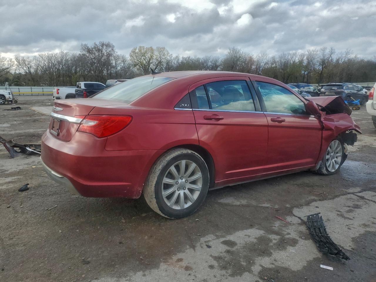 Chrysler 200 Touring Image 6
