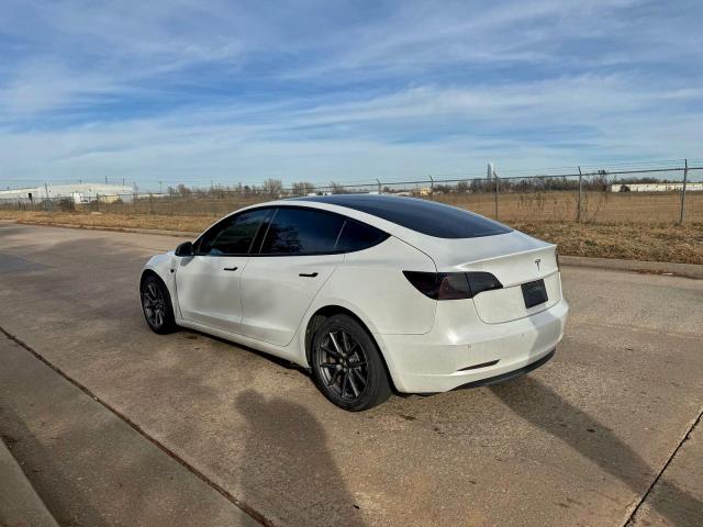Tesla Model 3 Image 8