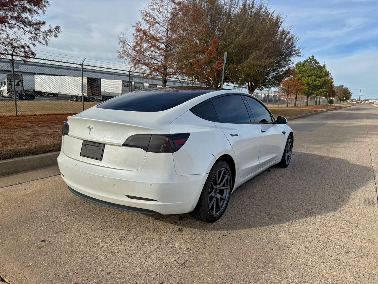 Tesla Model 3 Image 10