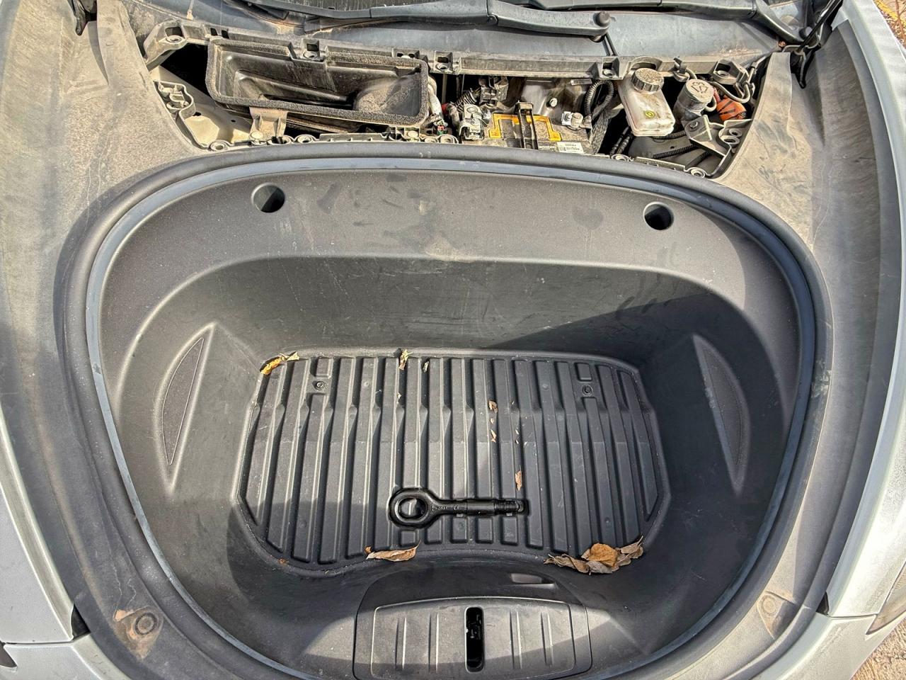 Tesla Model 3 Image 7