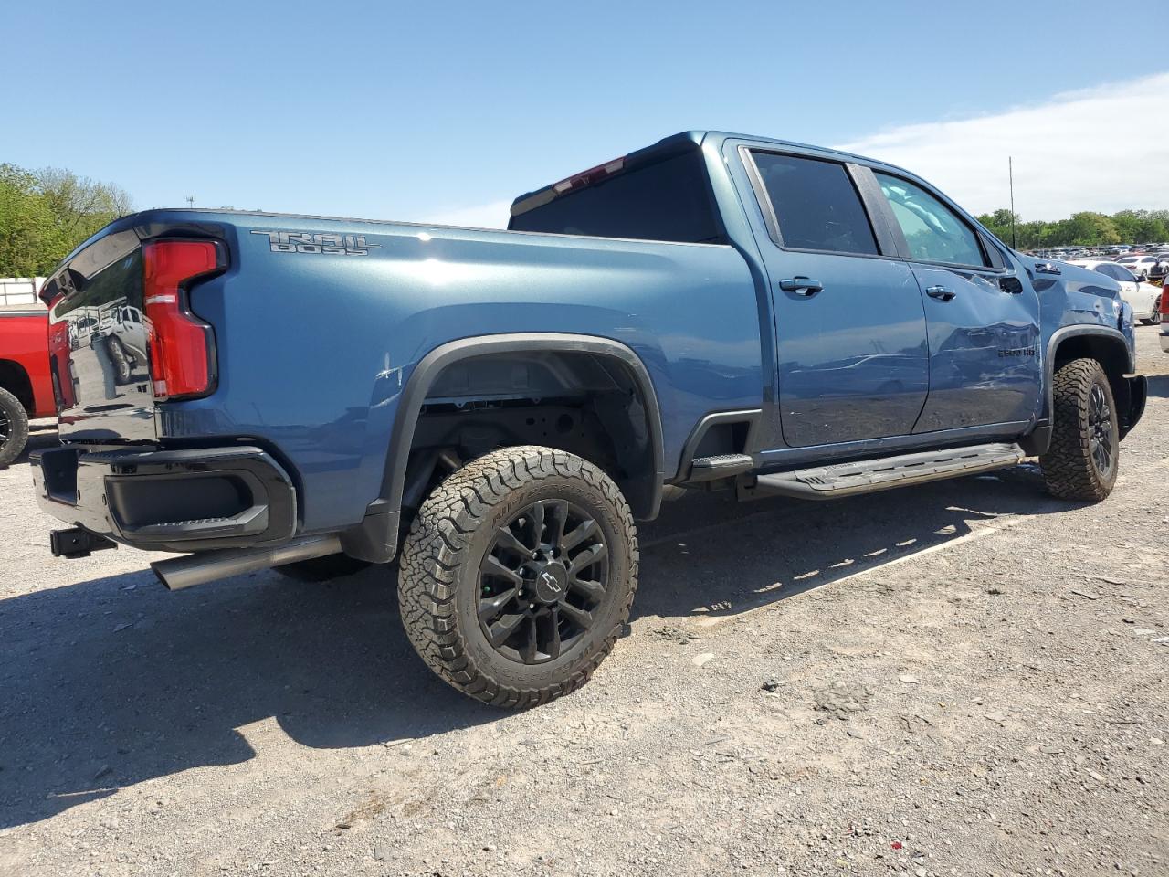 Chevrolet Silverado K2500 Heavy Duty Lt Image 13