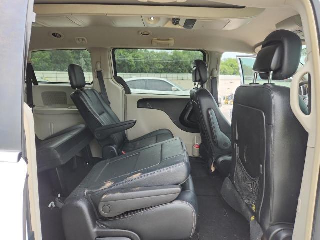 Chrysler Minivan Touring Image 8