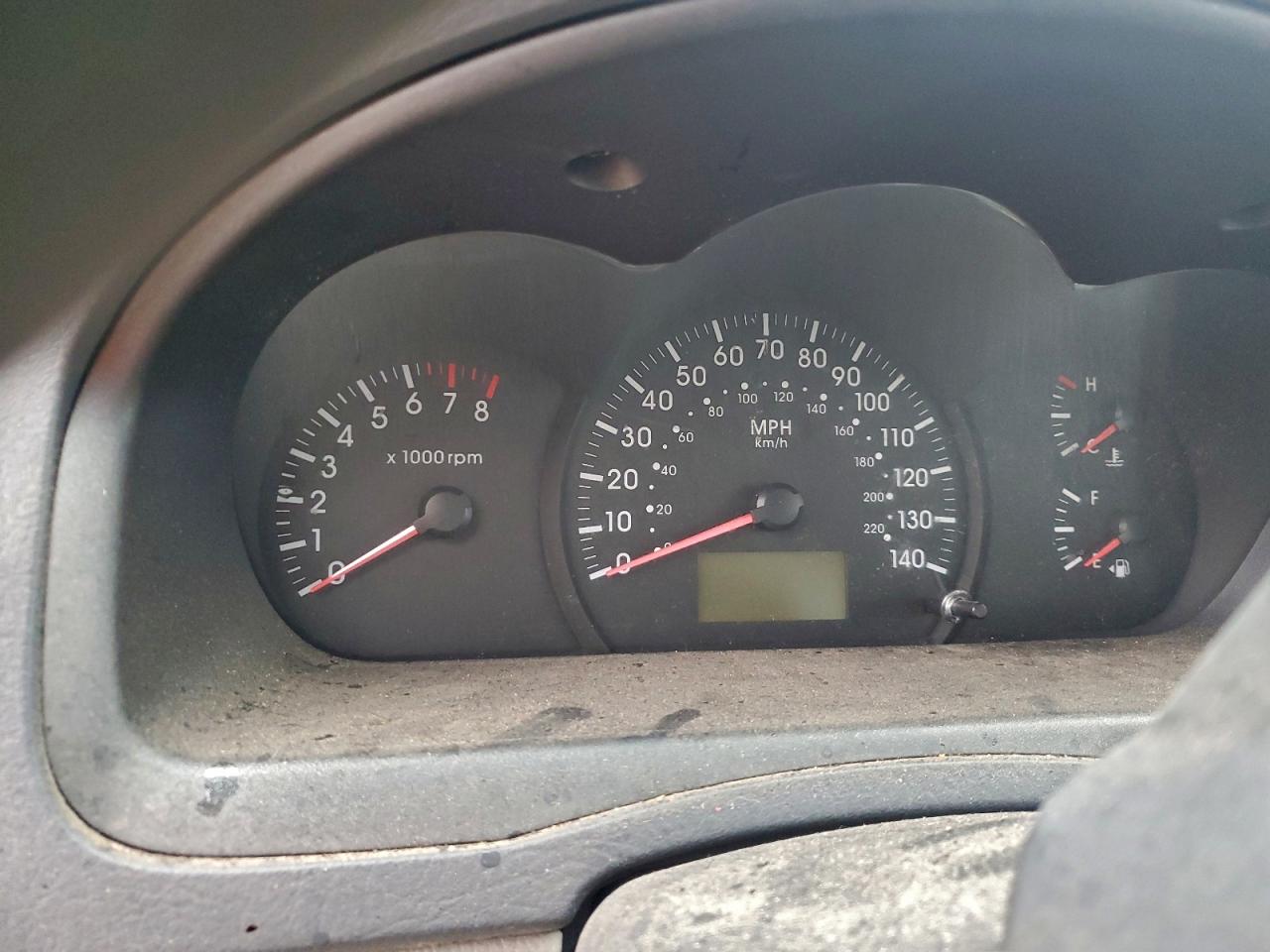 Kia Spectra Lx Image 9