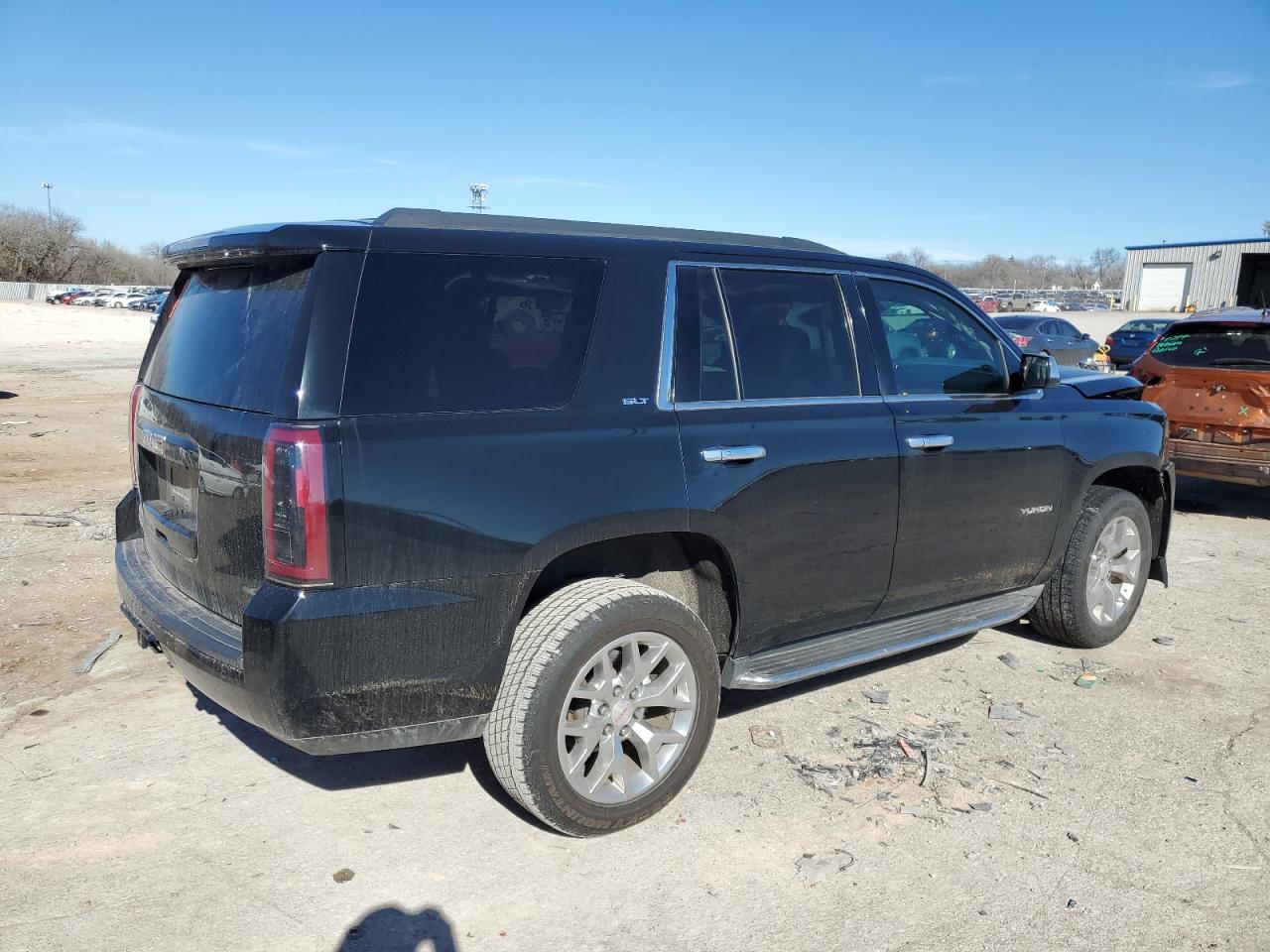 GMC Yukon Slt Image 3