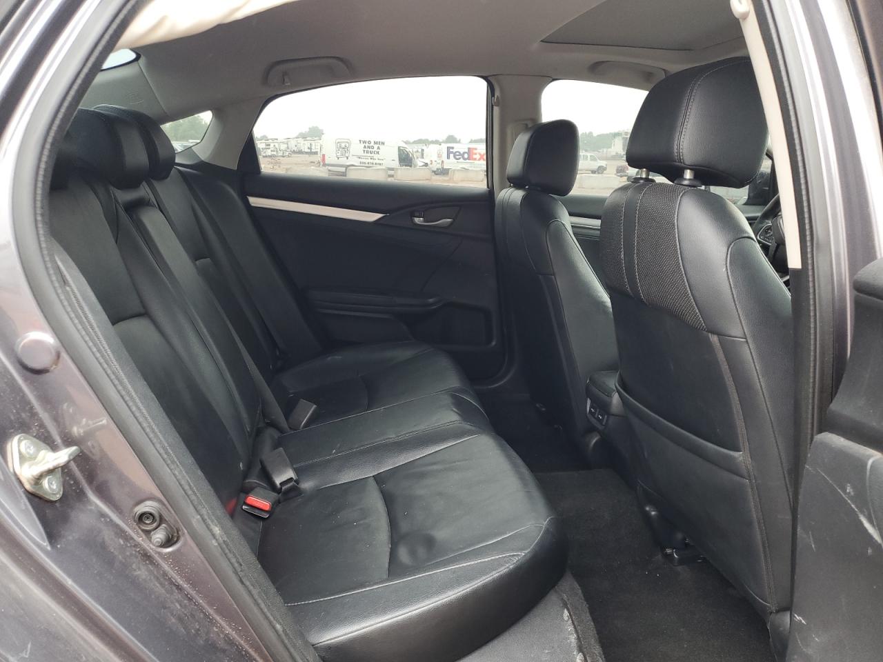 Honda Civic Touring Image 3