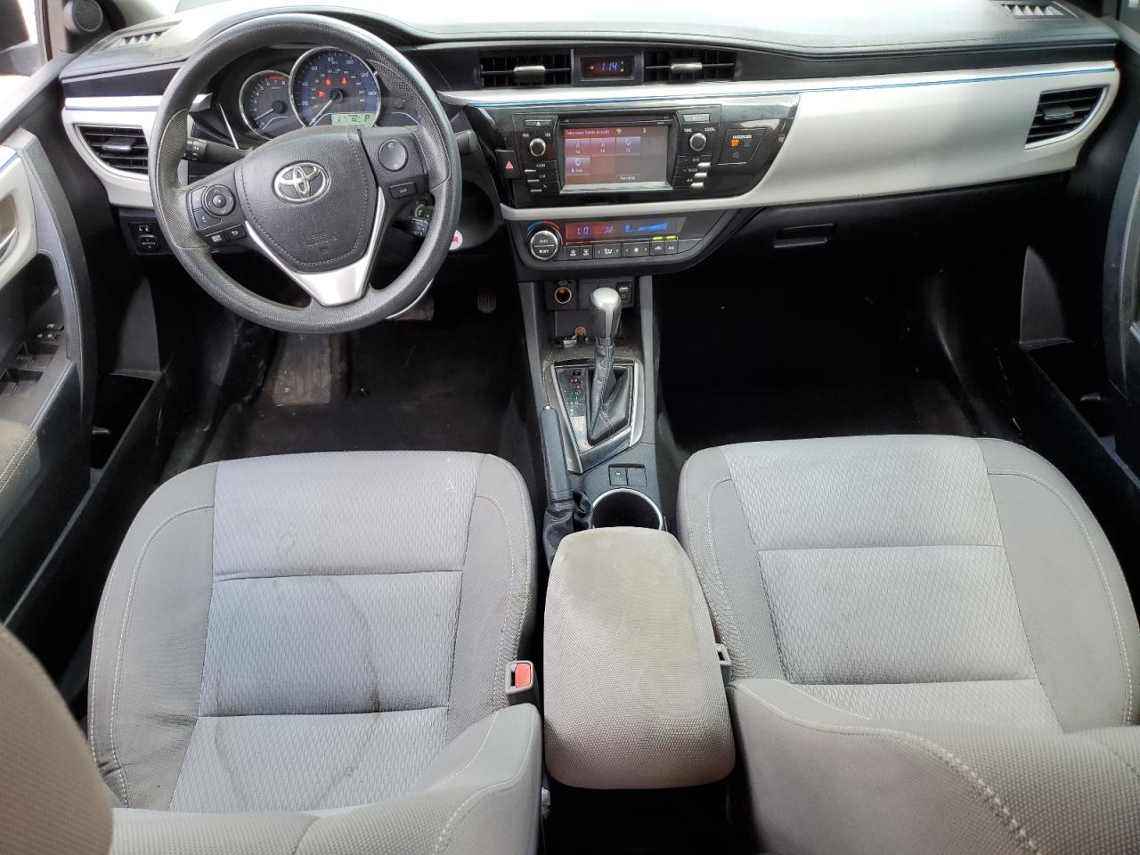 Toyota Corolla L Image 9