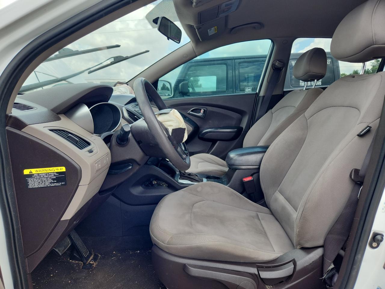 Hyundai TUCSON Gls Image 8