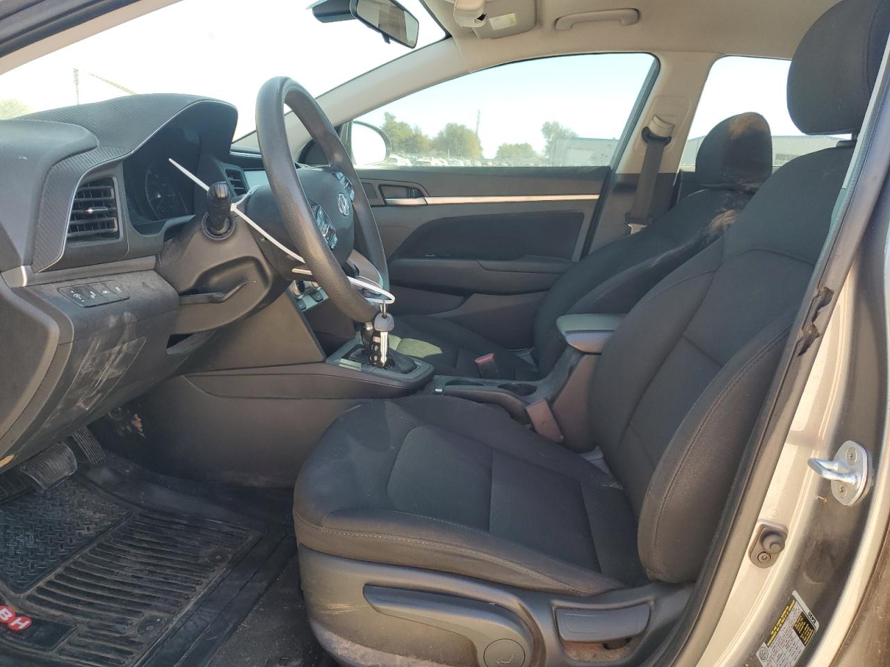 Hyundai ELANTRA Sel Image 8