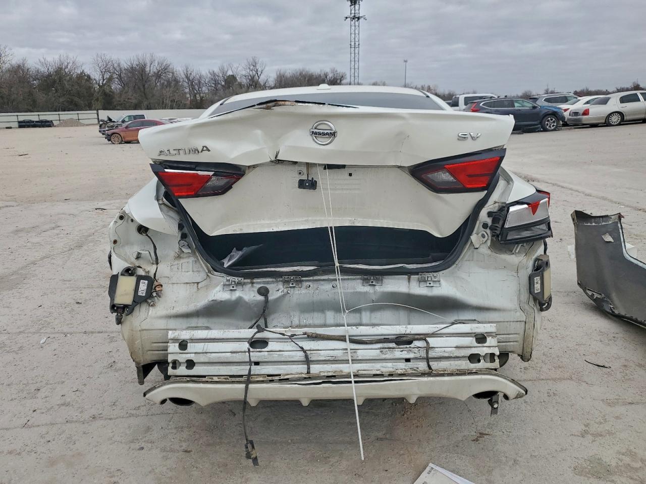 Nissan Altima Sv Image 11