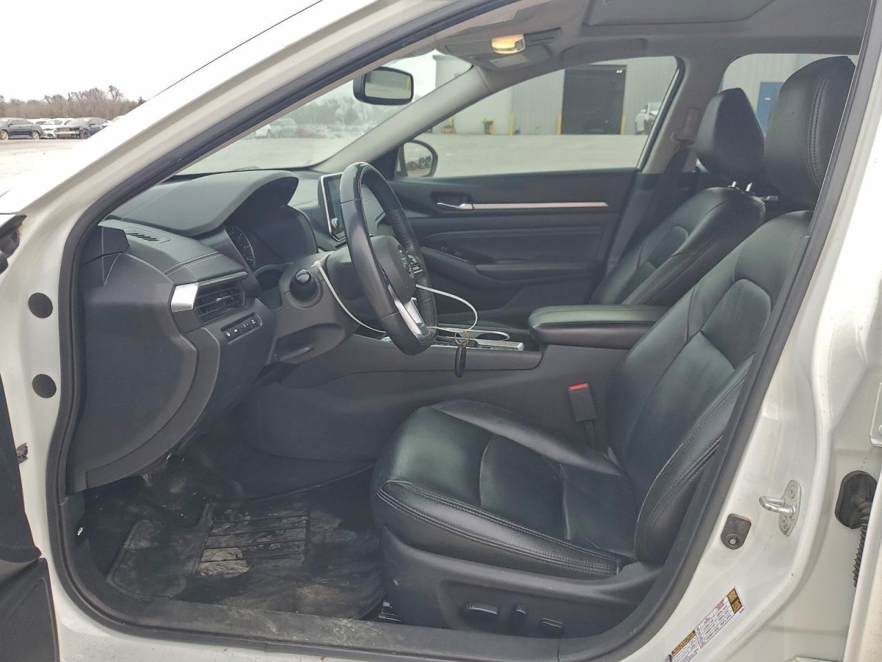 Nissan Altima Sv Image 13