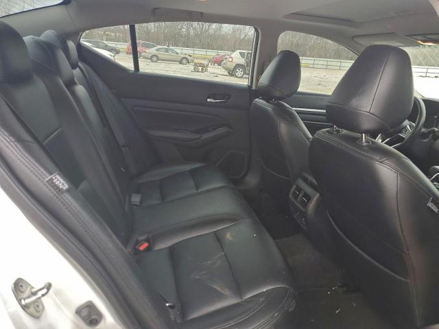 Nissan Altima Sv Image 10