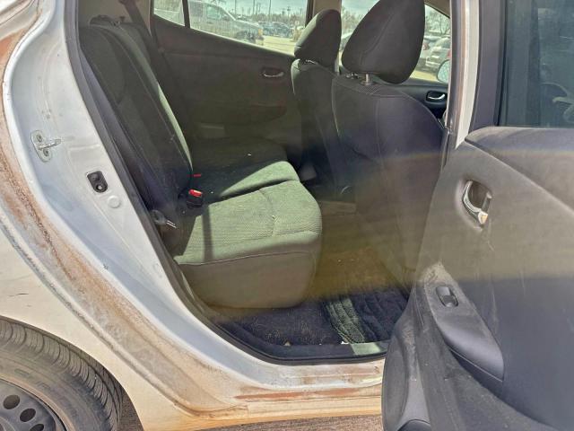 Nissan LEAF S Image 8