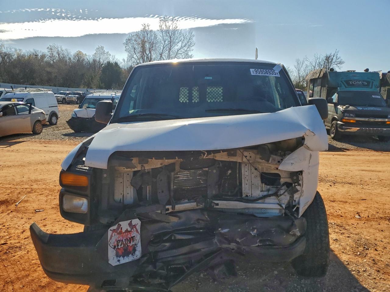 Ford Econoline E350 Super Duty Van Image 4