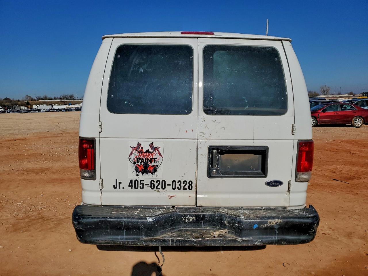 Ford Econoline E350 Super Duty Van Image 3