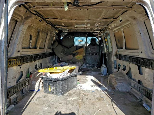 Ford Econoline E350 Super Duty Van Image 11