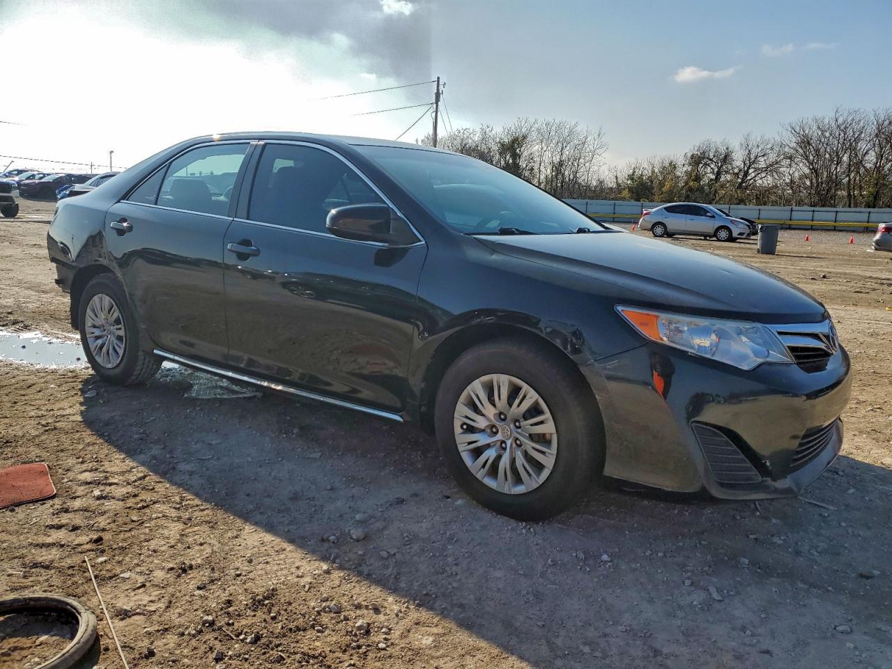 Toyota Camry L Image 9