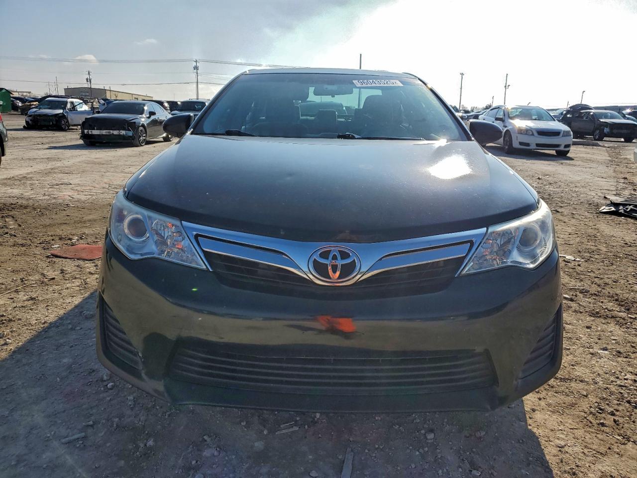 Toyota Camry L Image 11