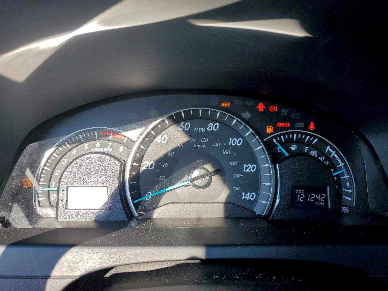 Toyota Camry L Image 7