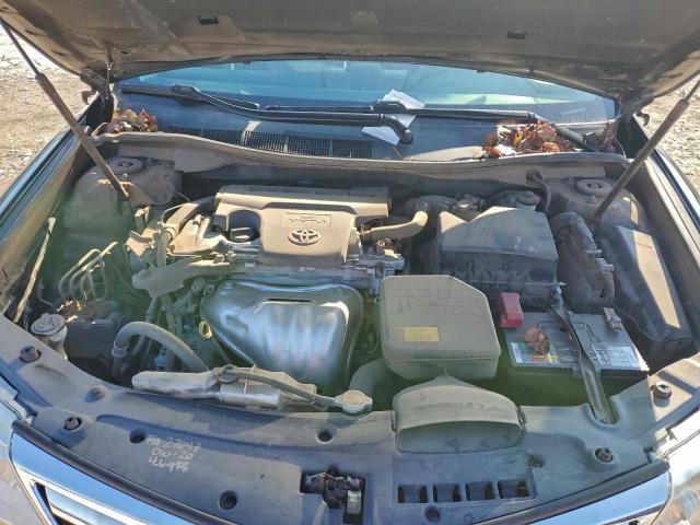 Toyota Camry L Image 6