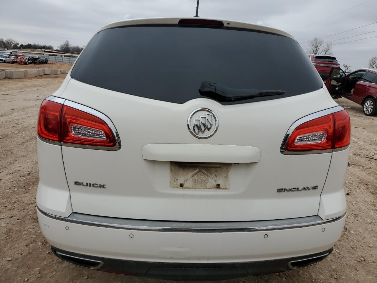 Buick Enclave Image 6