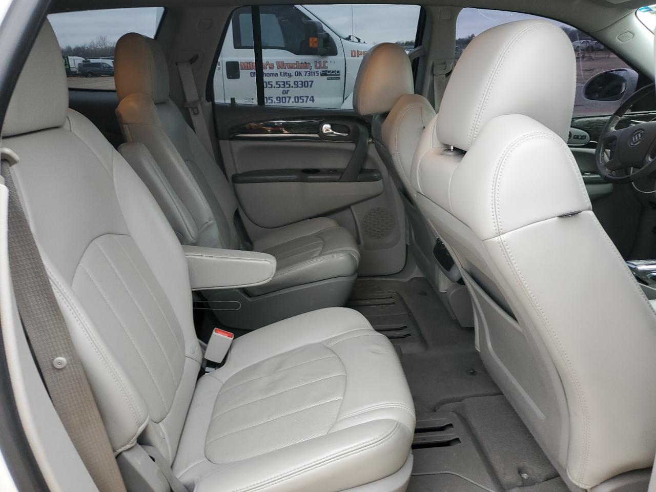 Buick Enclave Image 13