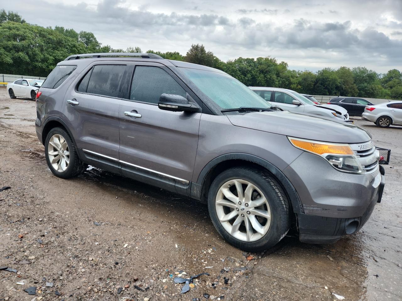 Ford Explorer Xlt Image 5