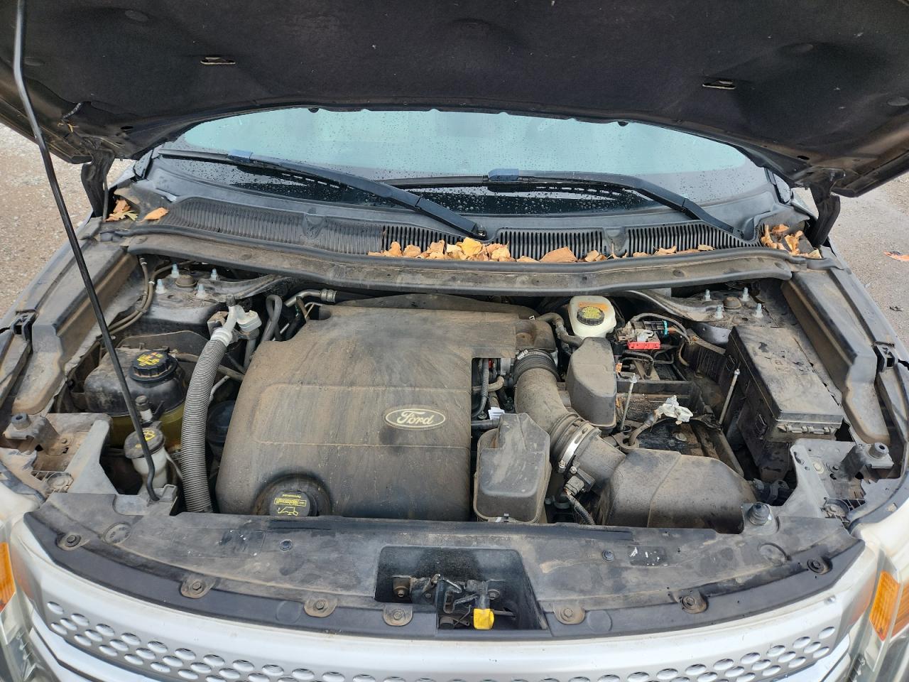 Ford Explorer Xlt Image 9