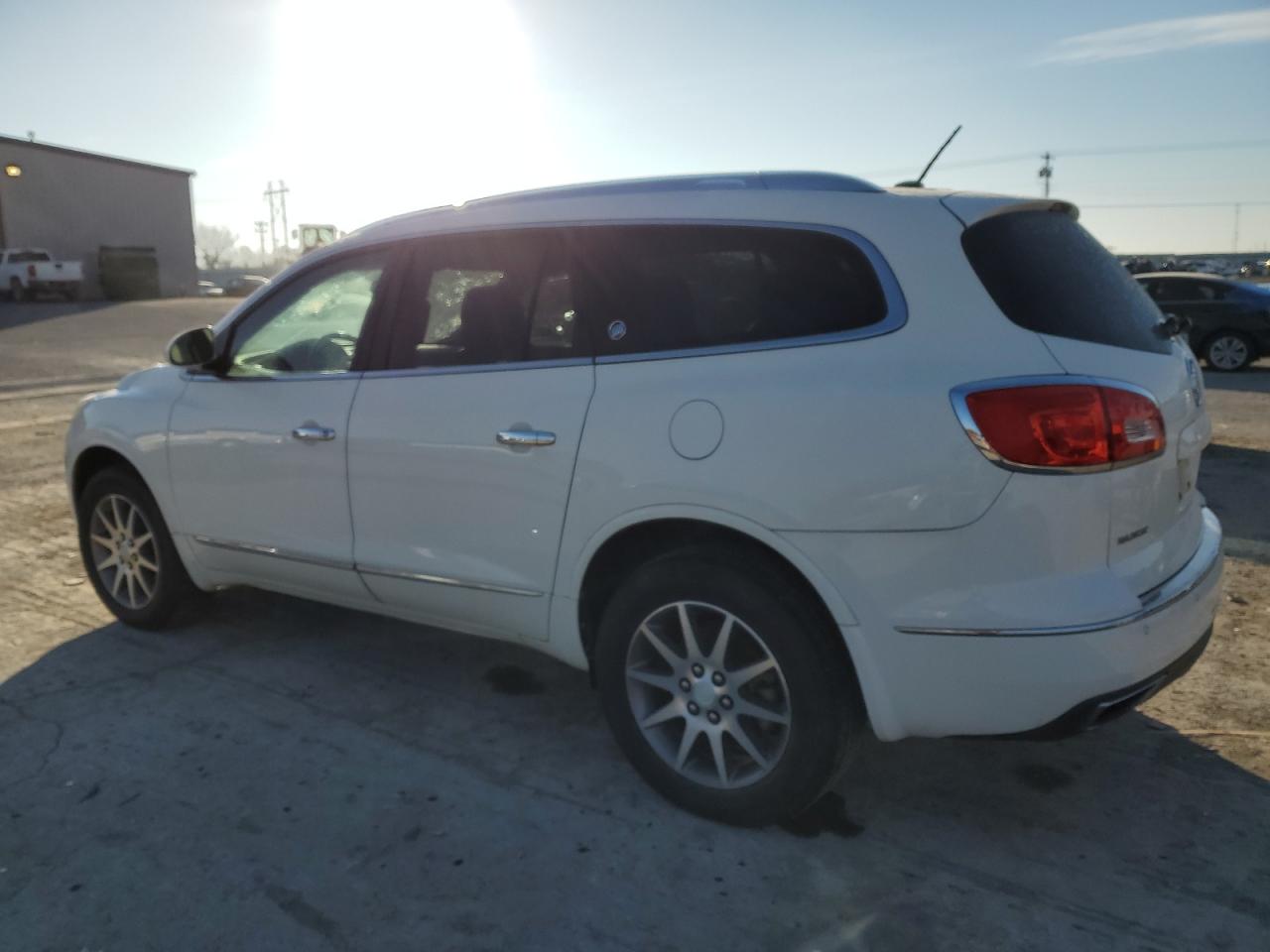 Buick Enclave Image 12